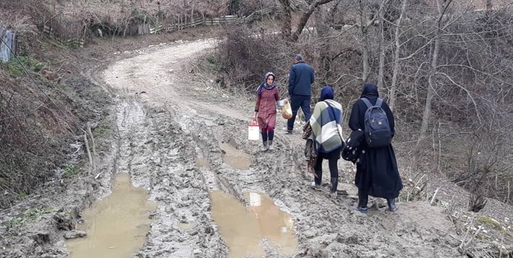حمل بیمار با فرغون تا بیمارستان/ محرومیت از کاویملکی روستای ناشناخته ساخت