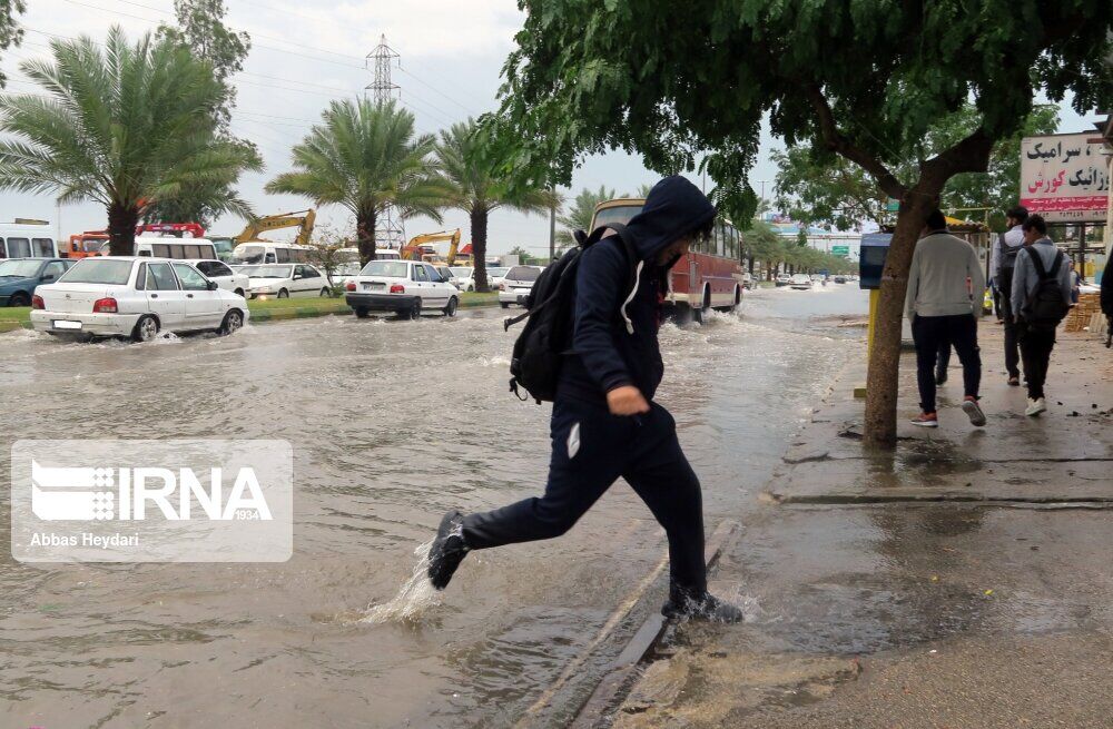 هشدار نسبت آبگرفتگی معابر عمومی و طوفانی شدن دریا