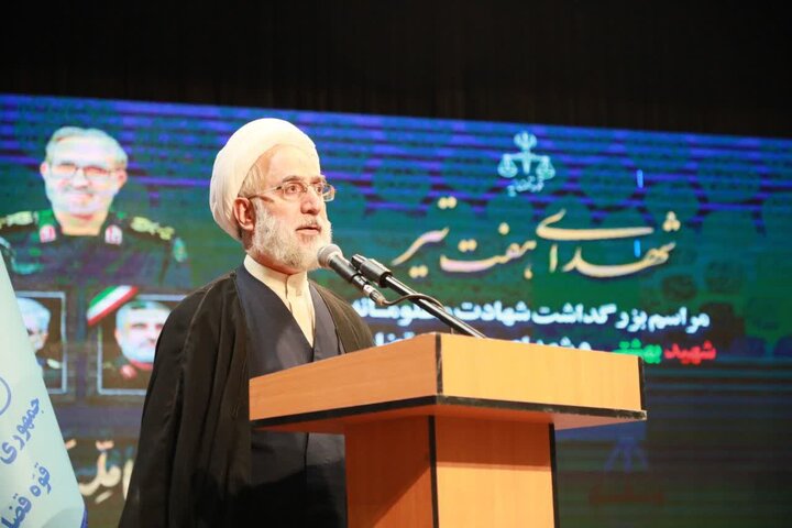 اتباع غیرمجاز خاک ایران را هرچه سریع ترک کنند