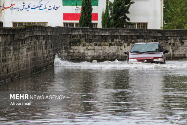 مازندران زیر باران؛ راه های مسدود باز شدند