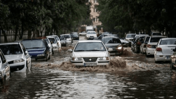 حاشیه رودخانه‌ها توقف نکنید